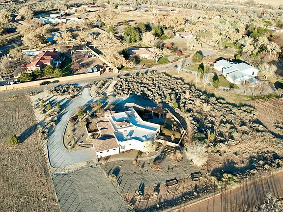 3rd image of 51 Camino De Los Arboles