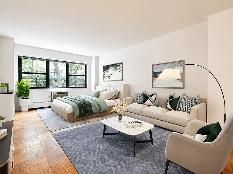 150 E 39th St #307 — Photo 2