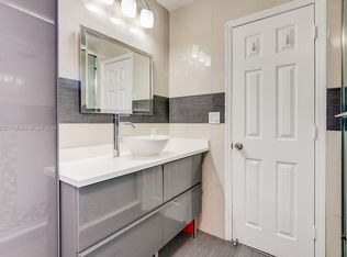 (Undisclosed Address), Hollywood, FL 33020