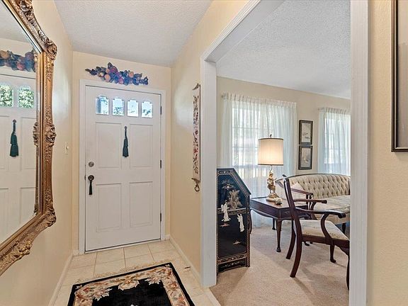 4th image of 2323 Meath Dr