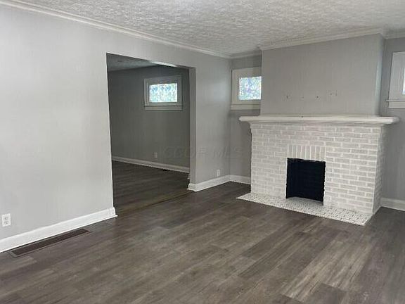 5th image of 261 N Wayne Ave