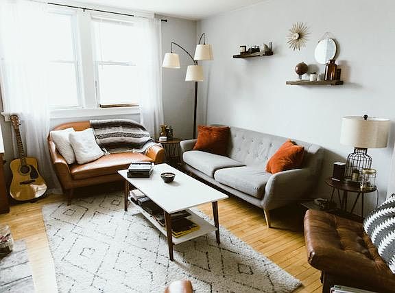 2nd image of 2934 S Lenox St #2