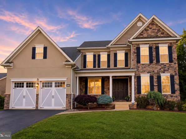 1325 Gabriel Ln, Warminster, PA 18974