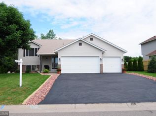3732 Edith Patch Dr, Anoka, MN 55303
