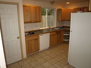 2nd image of 1213 S 2nd Ave SW #B