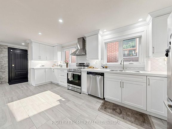 5th image of 497 Northcliffe Blvd