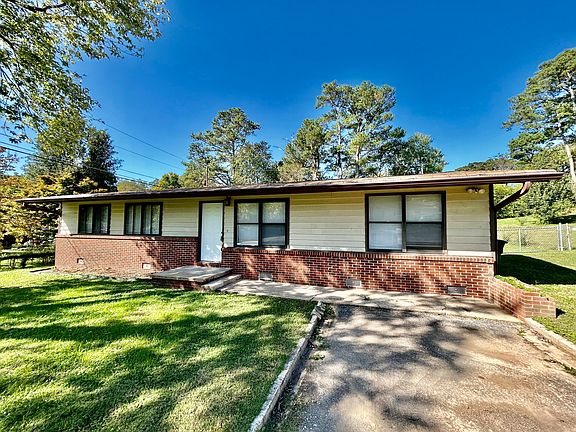 3rd image of 7731 Colemere Dr