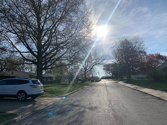 4th image of 9625 Saint Jerome Ln