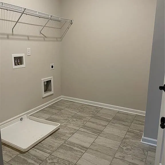 3750 Crestland Ln — Photo 17