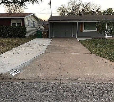 2nd image of 2532 Yale Ave