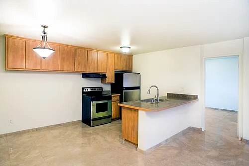 5525 E Thomas Rd Photo 1