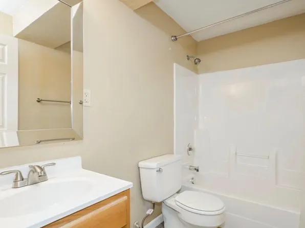 1203 Liberty Xing, Herculaneum, MO 63048