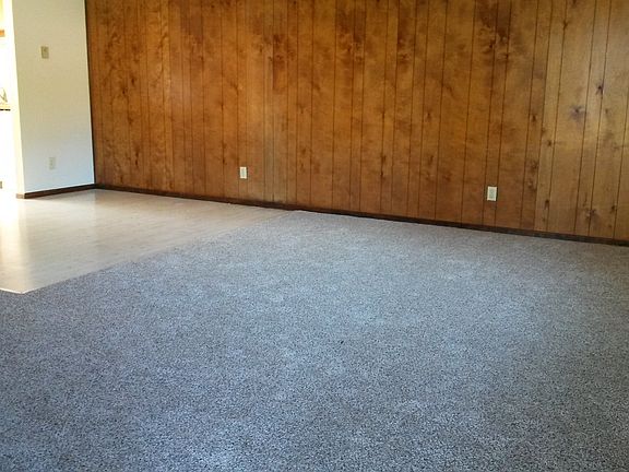 2nd image of 14309 NE 30th St