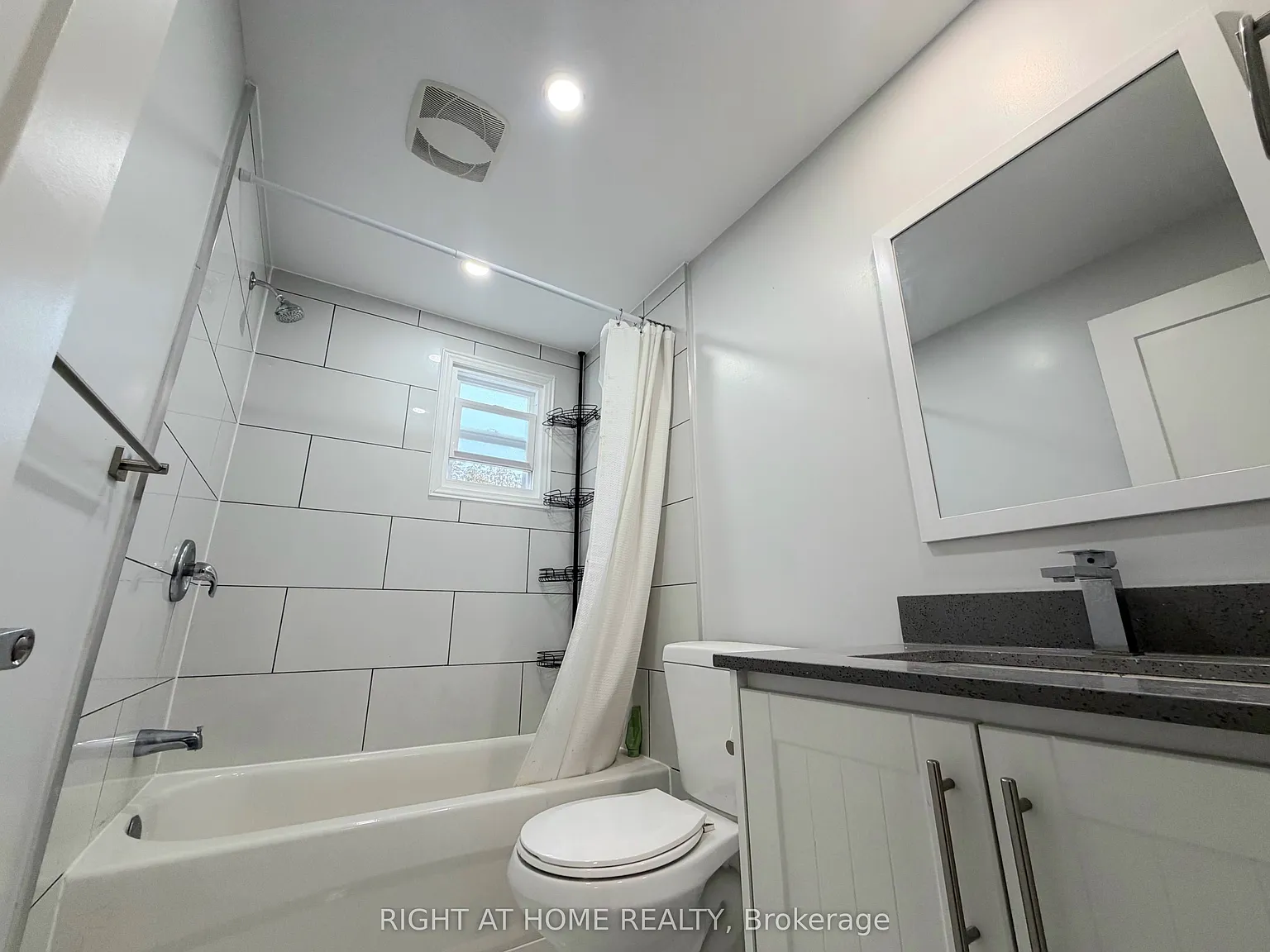 2 bed, $2,100 — Photo 3