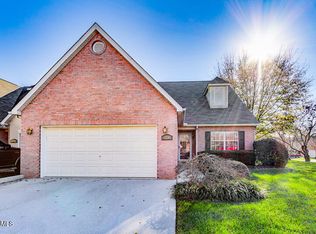 5724 Fall Creek Ln, Knoxville, TN 37912