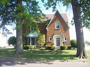 370 E Vincennes St, Linton, IN 47441