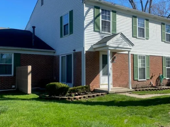 24731 Meadow Ln #42, Harrison Township, MI 48045