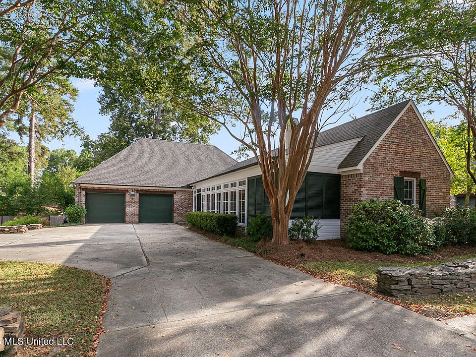 1st image of 17 Pear Orchard Park