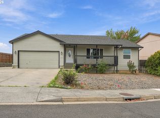 106 SE Lebleu Ln, Winston, OR 97496