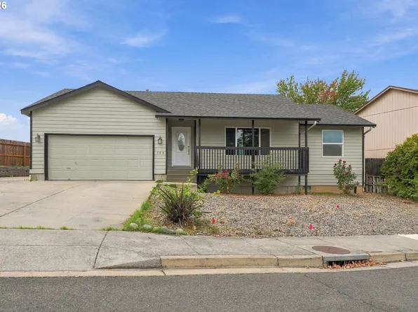 106 SE Lebleu Ln, Winston, OR 97496