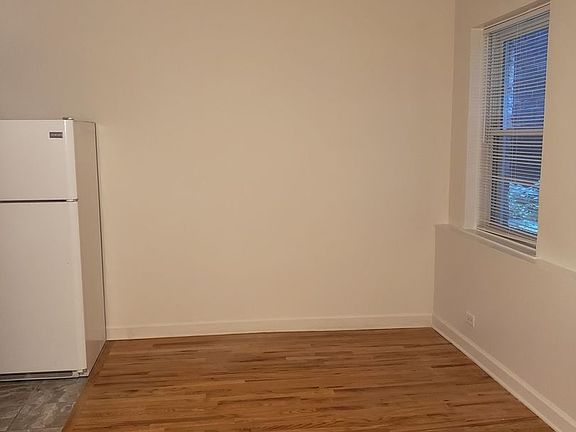 3rd image of 4824 N Damen Ave APT 104