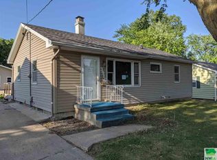 3915 W 4th St, Sioux City, IA 51103