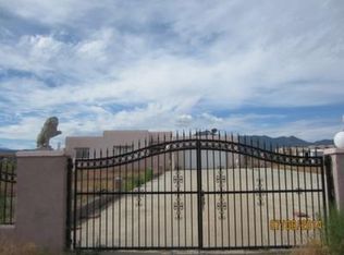 8 Vista Linda Rd, Ranchos De Taos, NM 87557