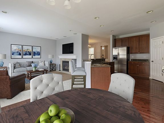 2nd image of 1818 Crenshaw Cir
