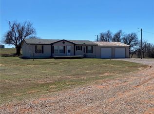 19638 W 20th St, Elk City, OK 73644