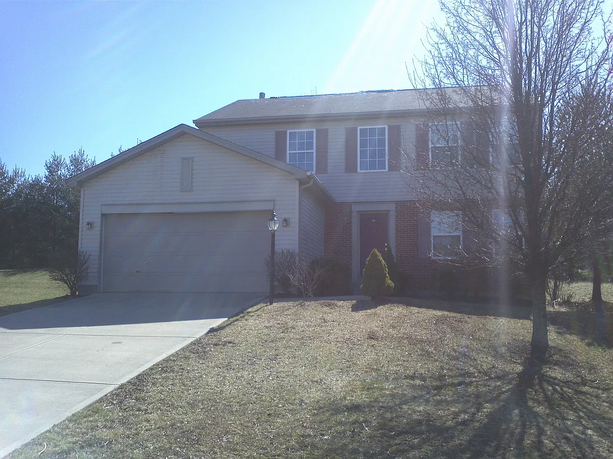 Floor plan 2034 Westborough Dr. Hebron KY 41048