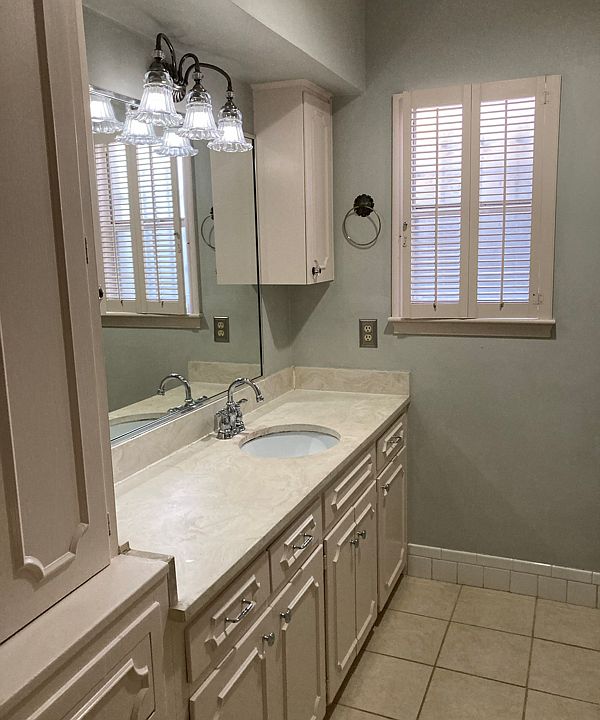 1st image of 3730 Fairfield Ave Unit 106