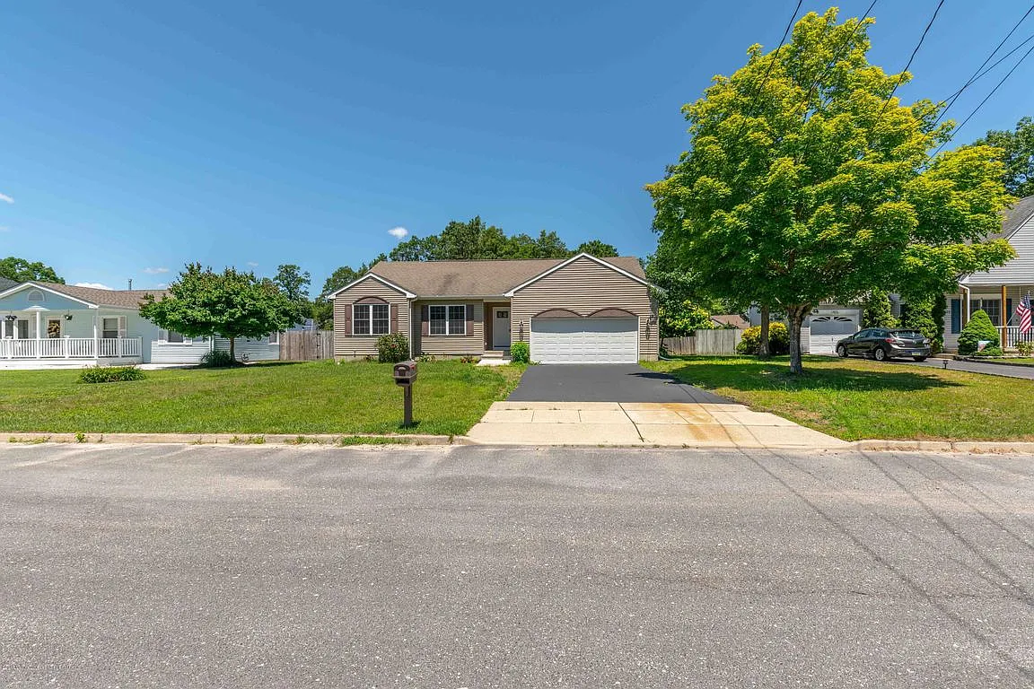 120 Bowline Rd photo 1
