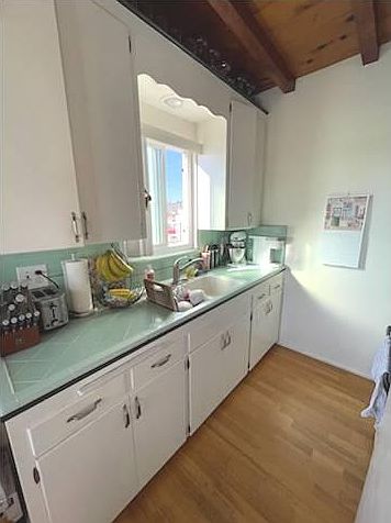 Upgraded kitchen with energy star appliances!