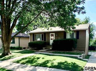 5007 Grassridge Rd, Lincoln, NE 68512