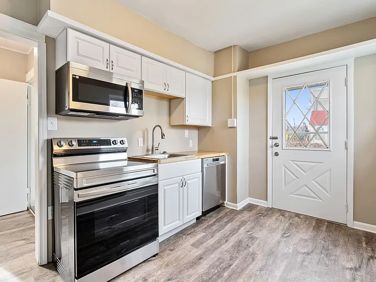 70 Bigelow St #2 — Photo 4