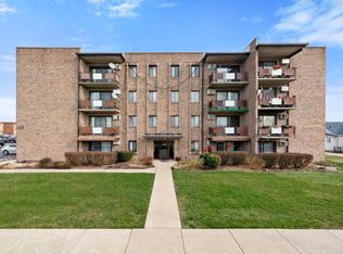 7945 Oketo Ave #306, Bridgeview, IL 60455