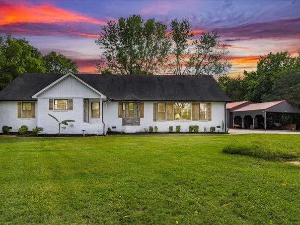 9788 Concord Rd, Rockvale, TN 37153