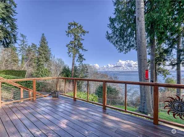 23586 Jefferson Point Road, Kingston, WA 98346