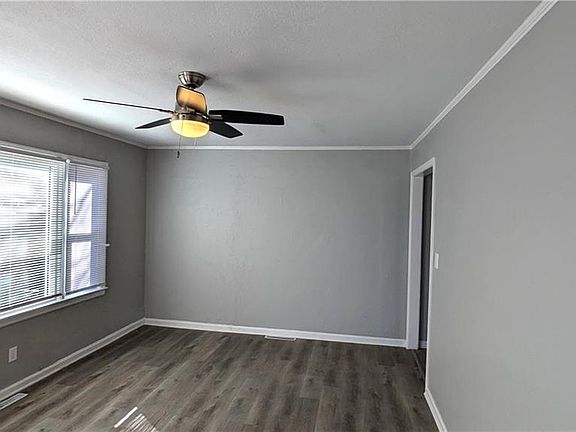 5th image of 3770 Meadow Ln