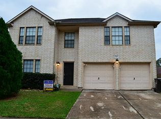 13907 Honey Bee Ct, Houston, TX 77039