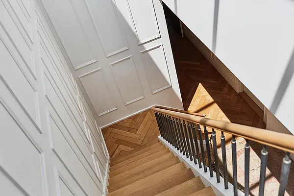 Sold by Compass | media 51