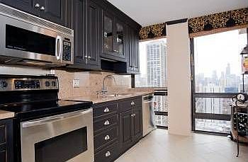 5th image of 1660 N La Salle St #2202