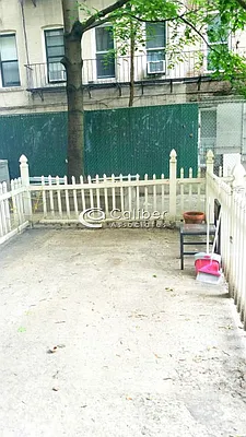 Rented by Caliber Associates | media 10