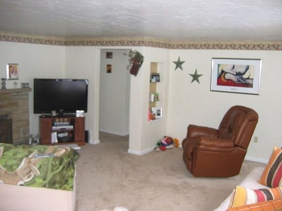 2nd image of 6202 Dawson Blvd