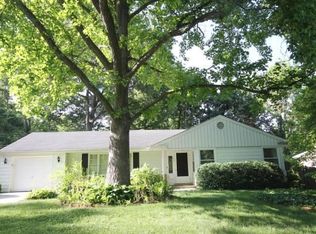 233 Timbercrest Rd, Saint Louis, MO 63122