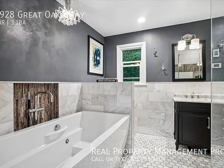 9928 Great Oaks Way — Photo 31