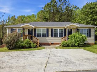 327 Hogan Cir, Rossville, GA 30741