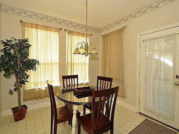 5th image of 1734 Corona Del Mar Dr