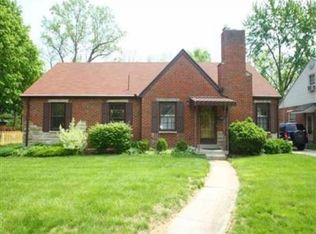 1000 Acorn Dr, Oakwood, OH 45419