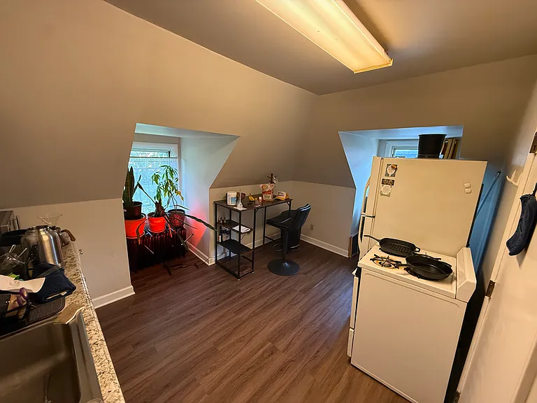 1125 N Euclid Ave #3 — Photo 4